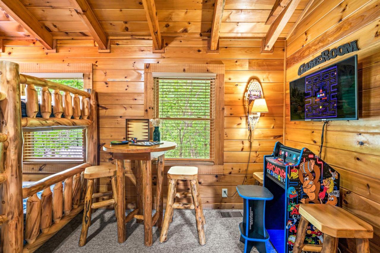 Charming Cabin W/ Hot Tub, Game Room, Top Location Pigeon Forge Esterno foto